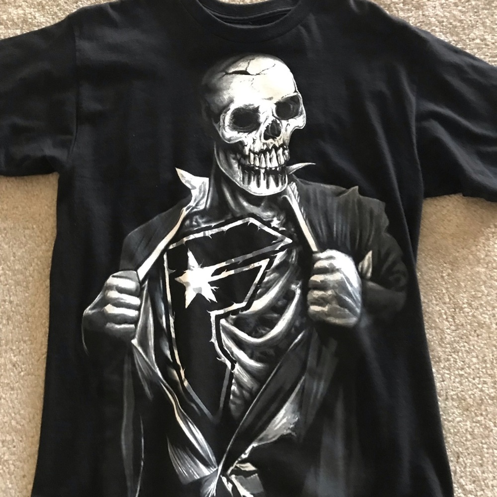 Famous stars & straps t-shirt superhero Sz M